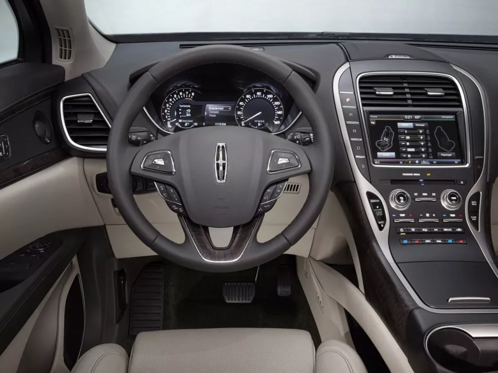Автомобиль Lincoln MKX II Внедорожник (5 дверей)
