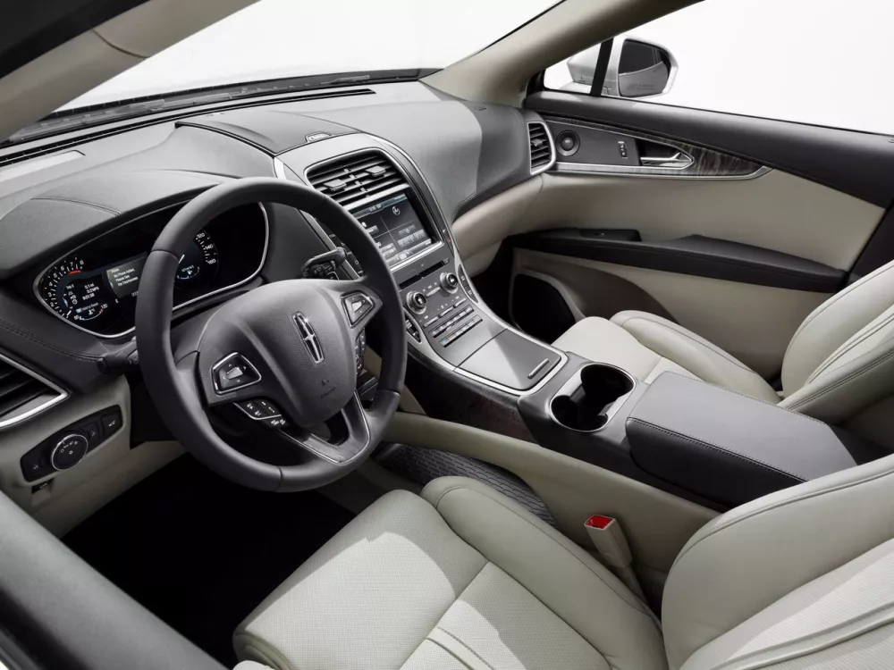 Автомобиль Lincoln MKX II Внедорожник (5 дверей)