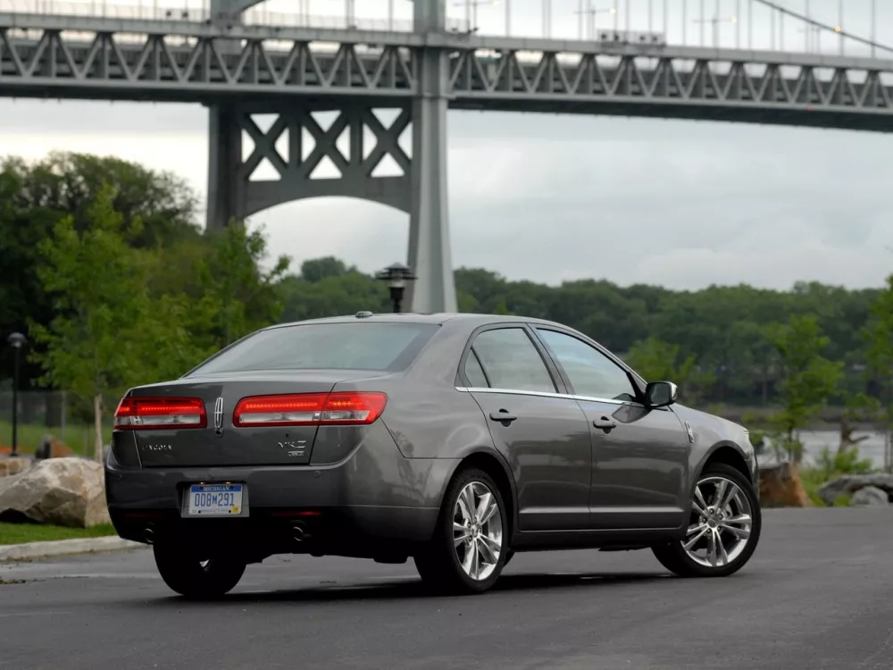 Автомобиль Lincoln MKZ I (Zephyr) Рестайлинг Седан