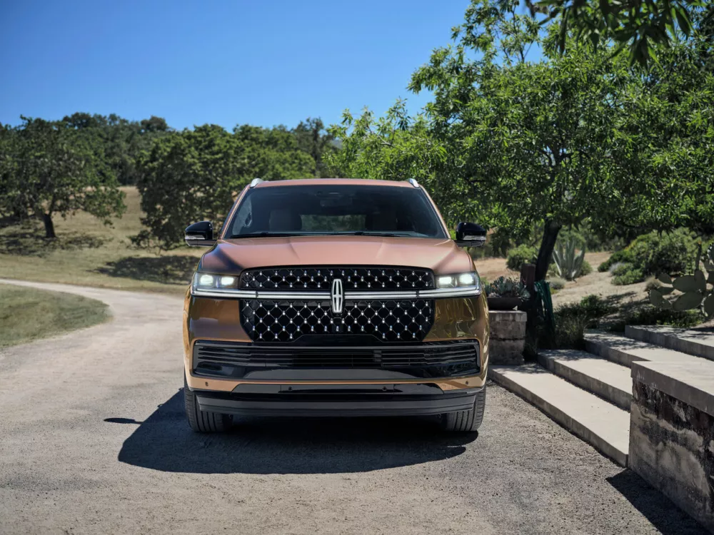 Автомобиль Lincoln Navigator V Внедорожник (5 дверей)
