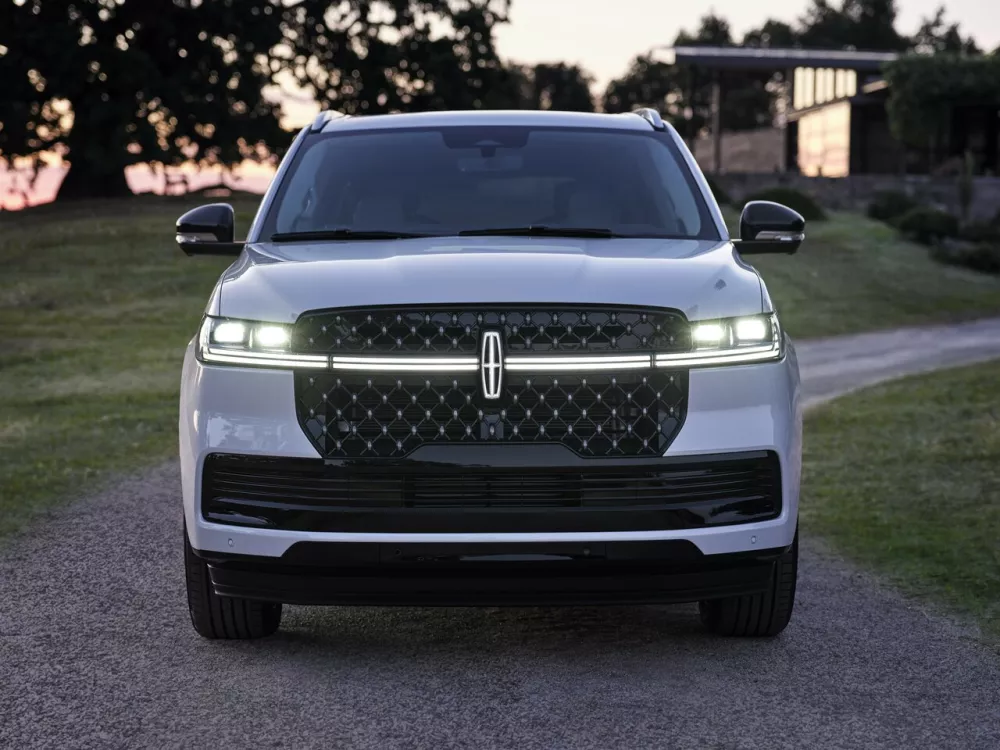 Автомобиль Lincoln Navigator V Внедорожник (5 дверей) L