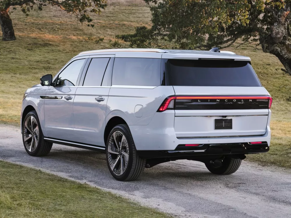 Автомобиль Lincoln Navigator V Внедорожник (5 дверей) L