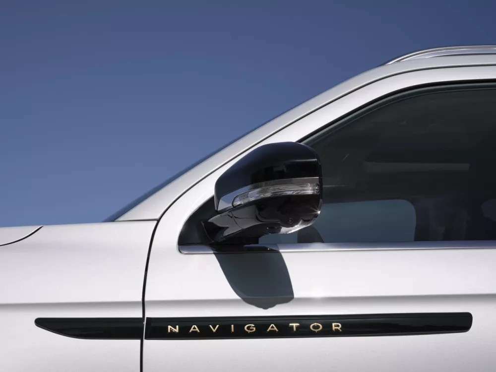 Автомобиль Lincoln Navigator V Внедорожник (5 дверей) L