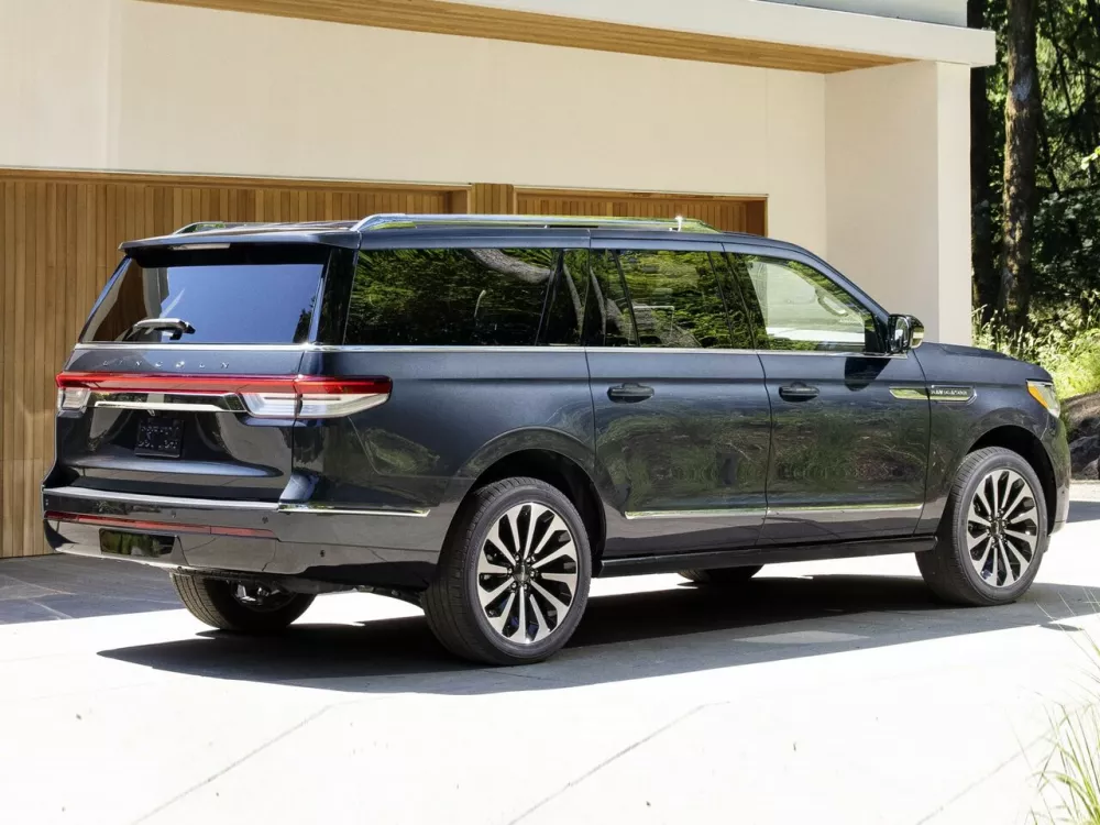 Автомобиль Lincoln Navigator IV Рестайлинг Внедорожник (5 дверей) L