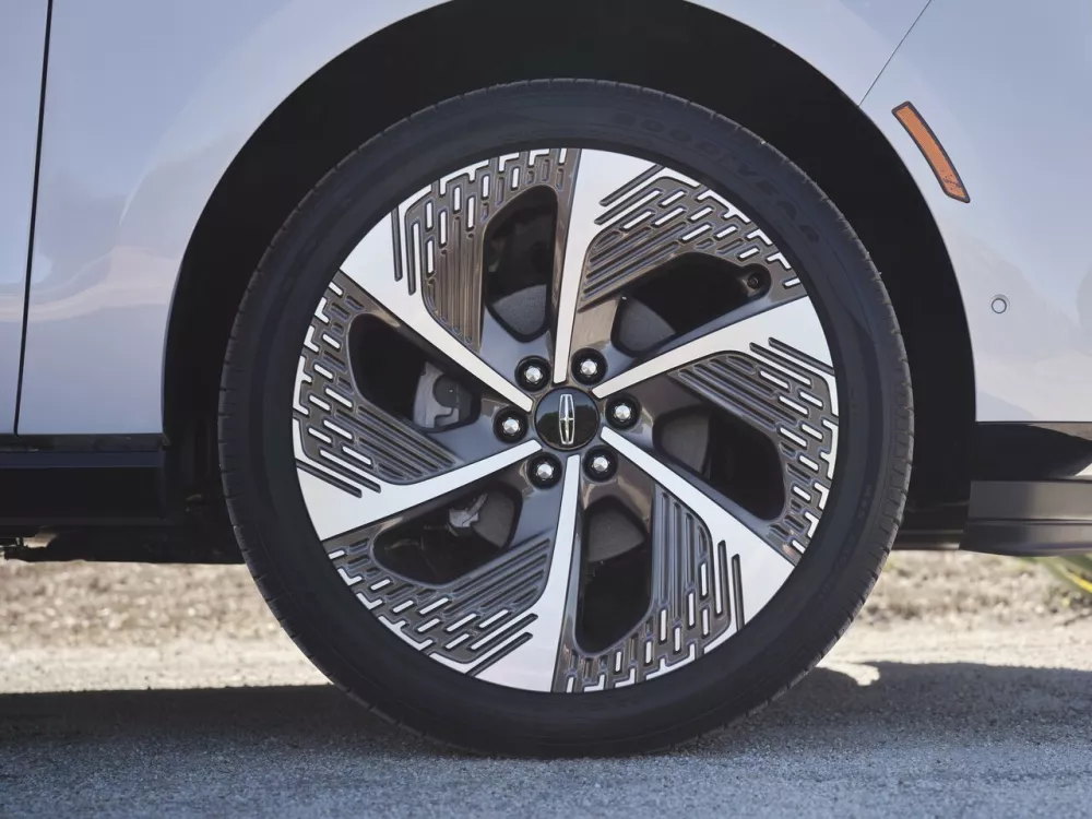 Автомобиль Lincoln Navigator V Внедорожник (5 дверей) L