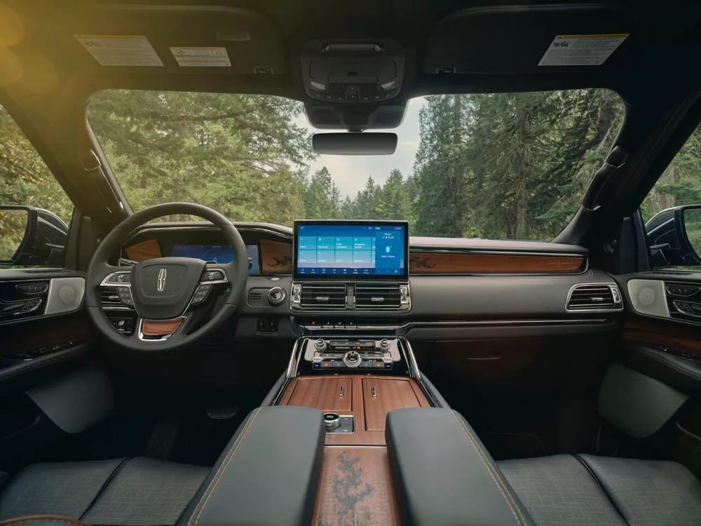 Автомобиль Lincoln Navigator IV Рестайлинг Внедорожник (5 дверей)