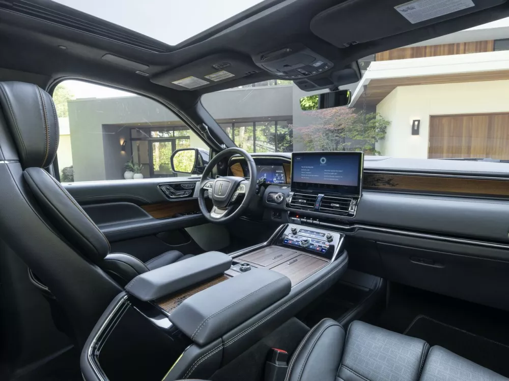 Автомобиль Lincoln Navigator IV Рестайлинг Внедорожник (5 дверей)