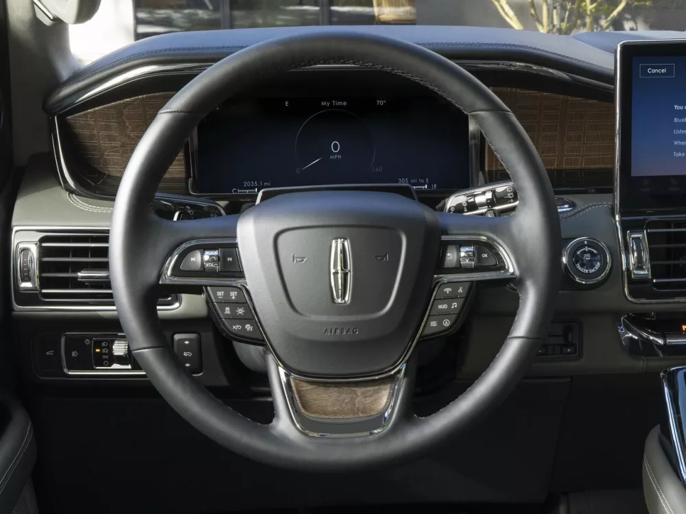 Автомобиль Lincoln Navigator IV Рестайлинг Внедорожник (5 дверей)