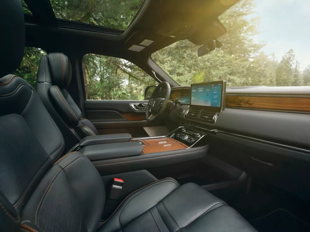 Автомобиль Lincoln Navigator IV Рестайлинг Внедорожник (5 дверей)
