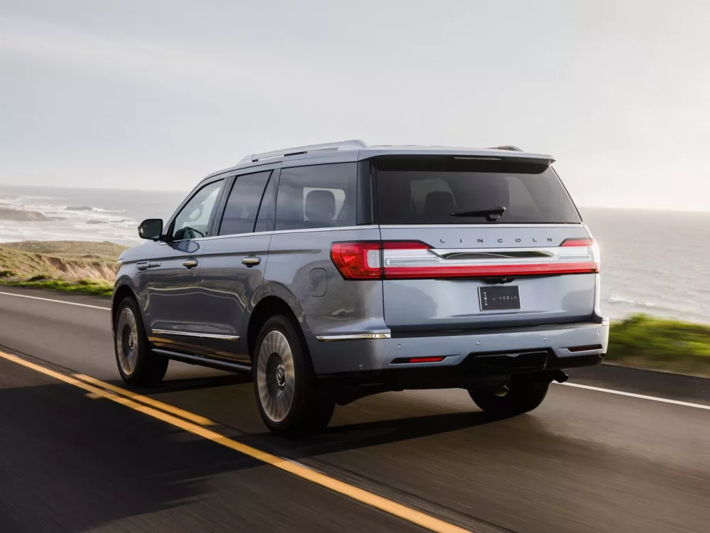 Автомобиль Lincoln Navigator IV Внедорожник (5 дверей)