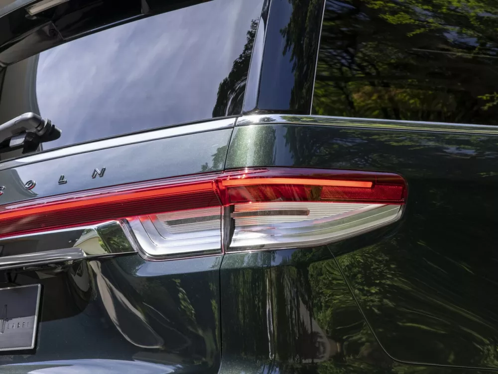 Автомобиль Lincoln Navigator IV Рестайлинг Внедорожник (5 дверей)