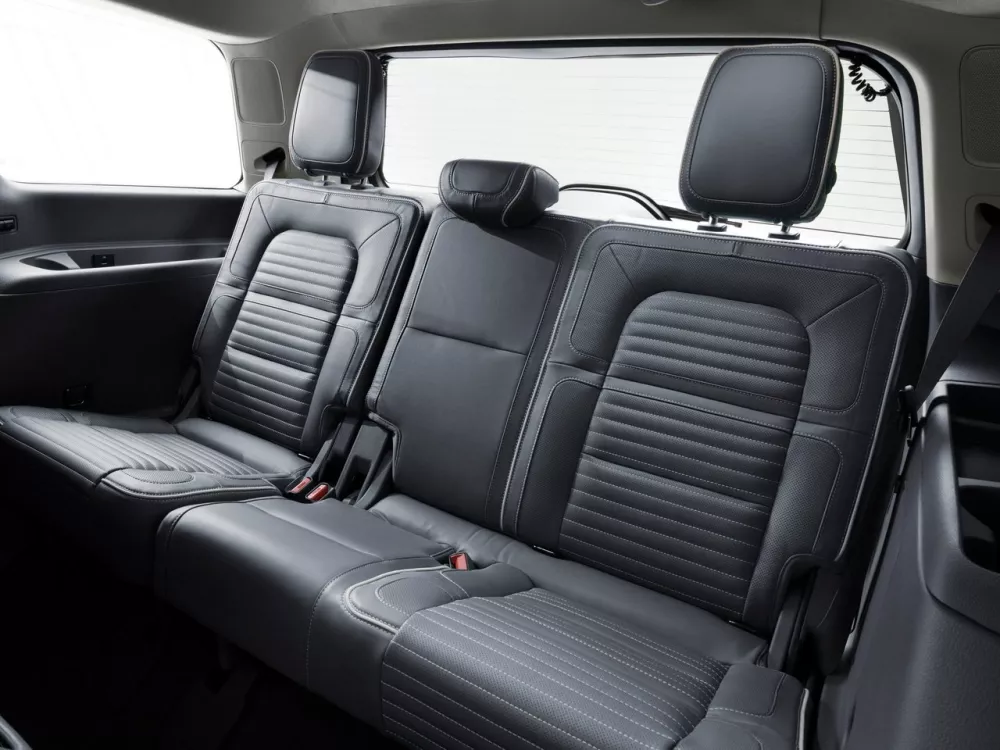 Автомобиль Lincoln Navigator IV Внедорожник (5 дверей)