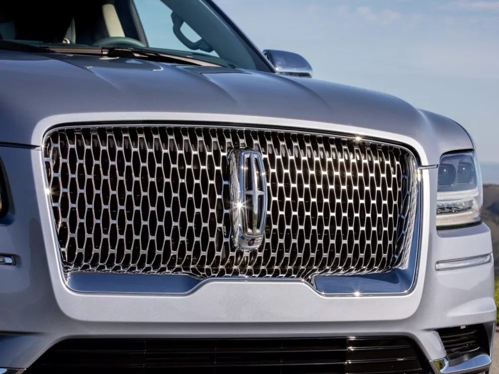 Автомобиль Lincoln Navigator IV Внедорожник (5 дверей)
