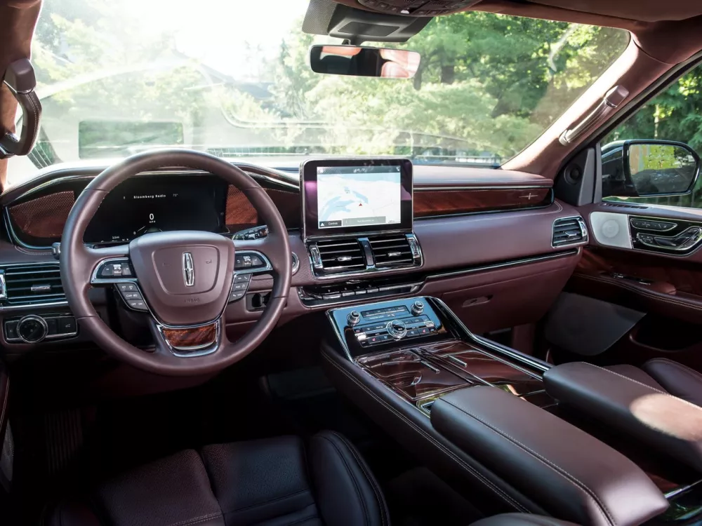 Автомобиль Lincoln Navigator IV Внедорожник (5 дверей) L