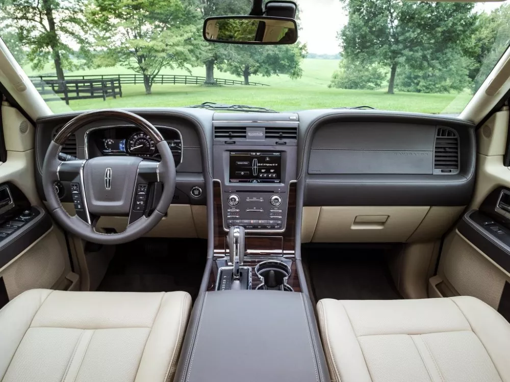 Автомобиль Lincoln Navigator III Рестайлинг Внедорожник (5 дверей)