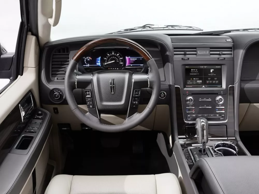 Автомобиль Lincoln Navigator III Рестайлинг Внедорожник (5 дверей)