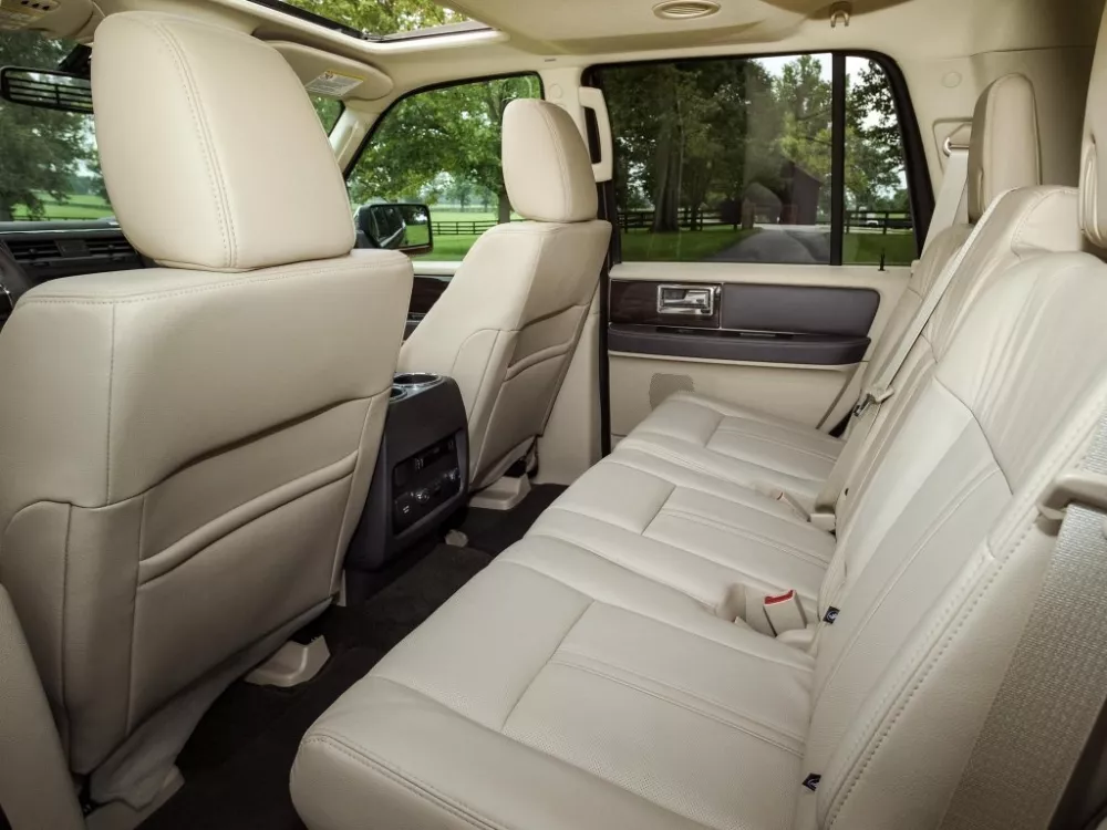 Автомобиль Lincoln Navigator III Рестайлинг Внедорожник (5 дверей)