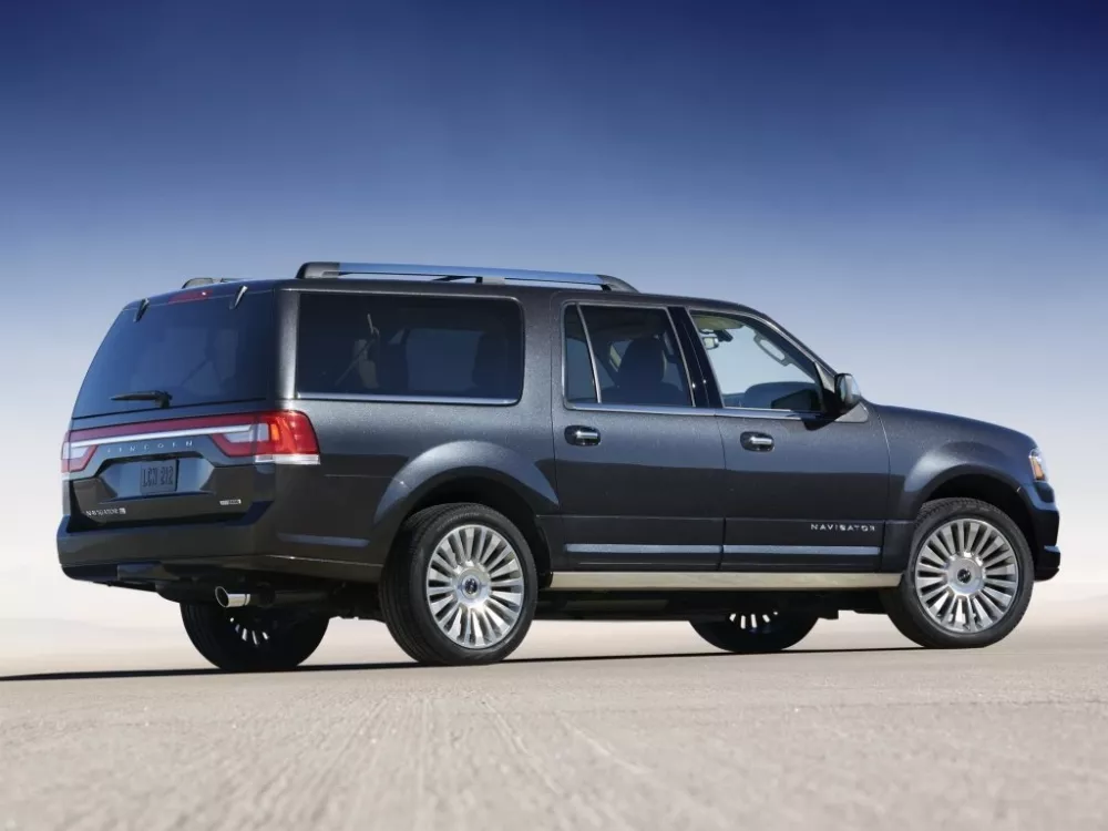 Автомобиль Lincoln Navigator III Рестайлинг Внедорожник (5 дверей) L