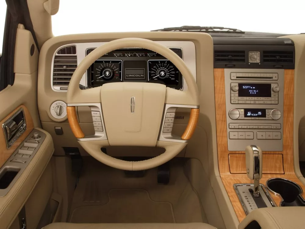 Автомобиль Lincoln Navigator III Внедорожник (5 дверей)