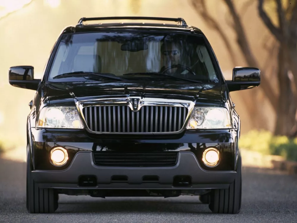 Автомобиль Lincoln Navigator II Внедорожник (5 дверей)