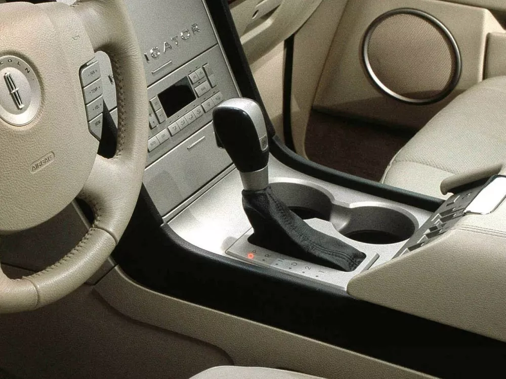 Автомобиль Lincoln Navigator II Внедорожник (5 дверей)