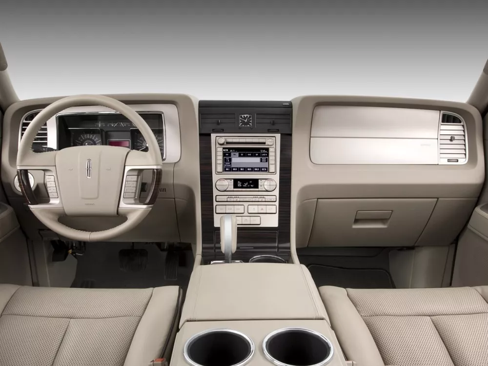 Автомобиль Lincoln Navigator III Внедорожник (5 дверей) L