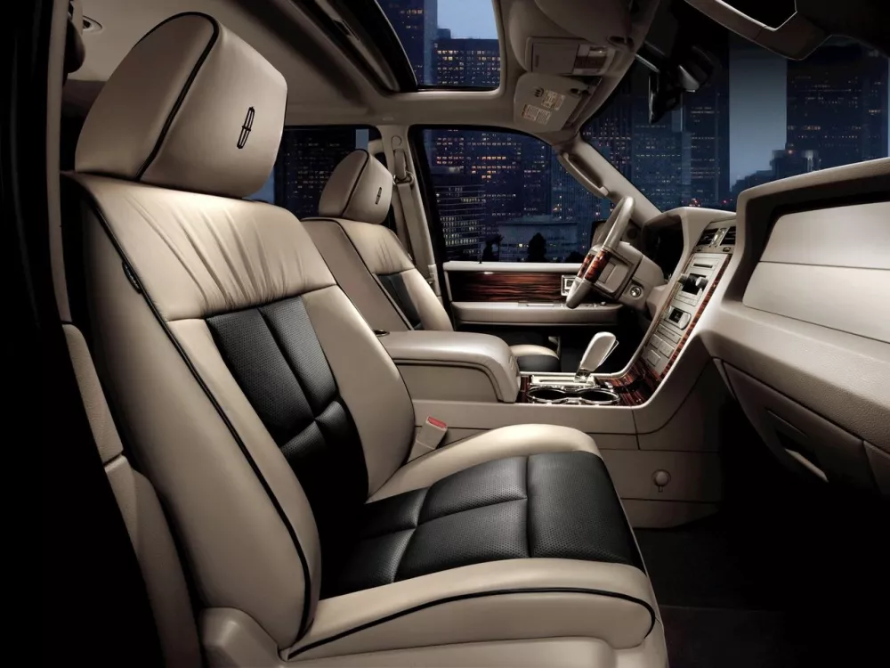 Автомобиль Lincoln Navigator III Внедорожник (5 дверей) L