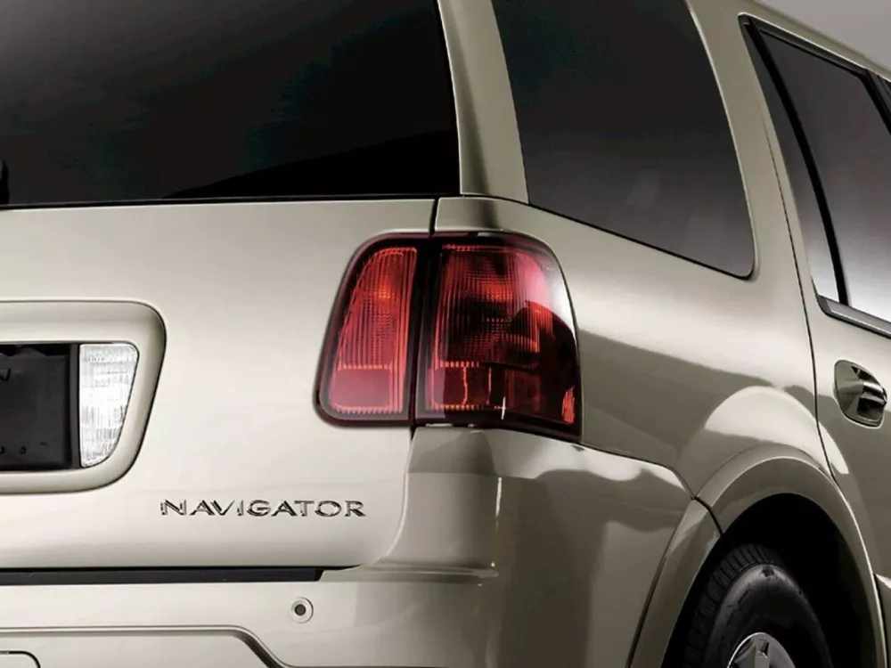 Автомобиль Lincoln Navigator II Внедорожник (5 дверей)