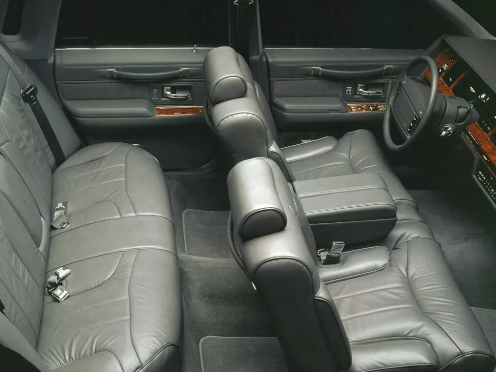 Автомобиль Lincoln Town Car II Седан