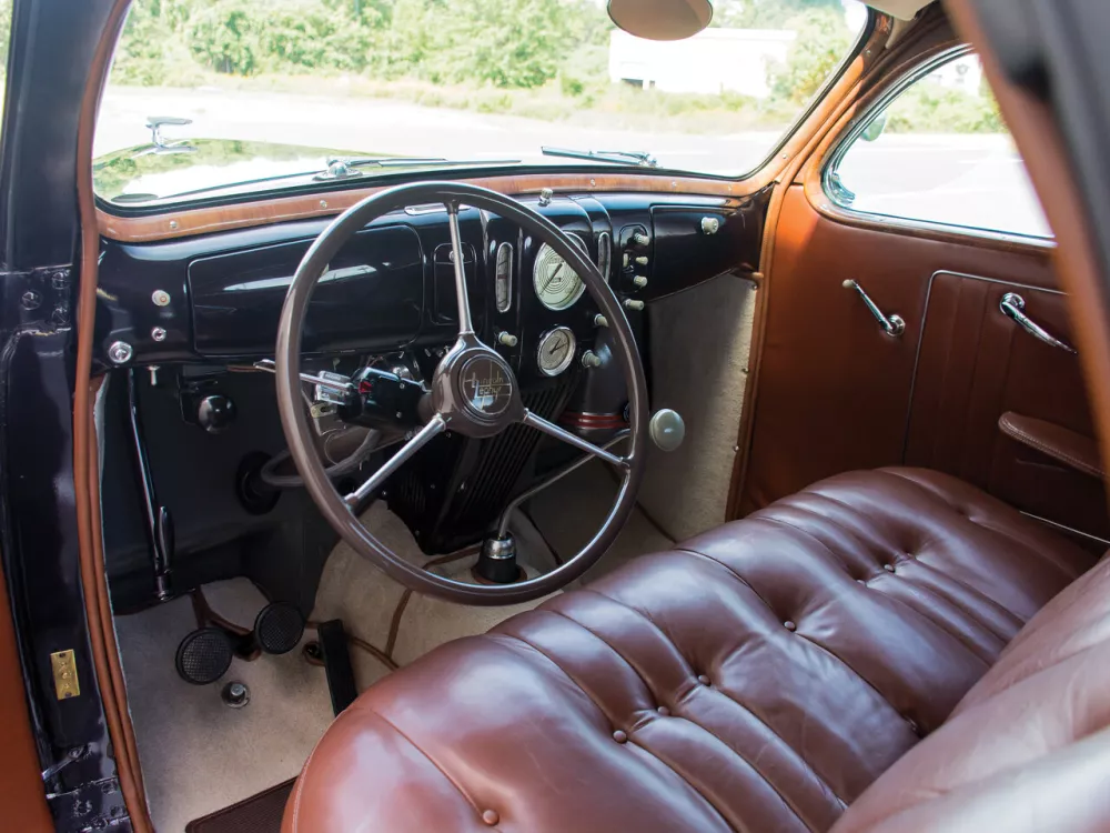 Автомобиль Lincoln Zephyr Купе