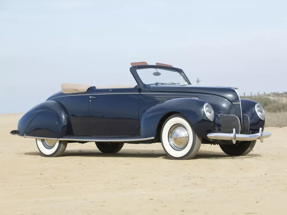 Автомобиль Lincoln Zephyr Кабриолет