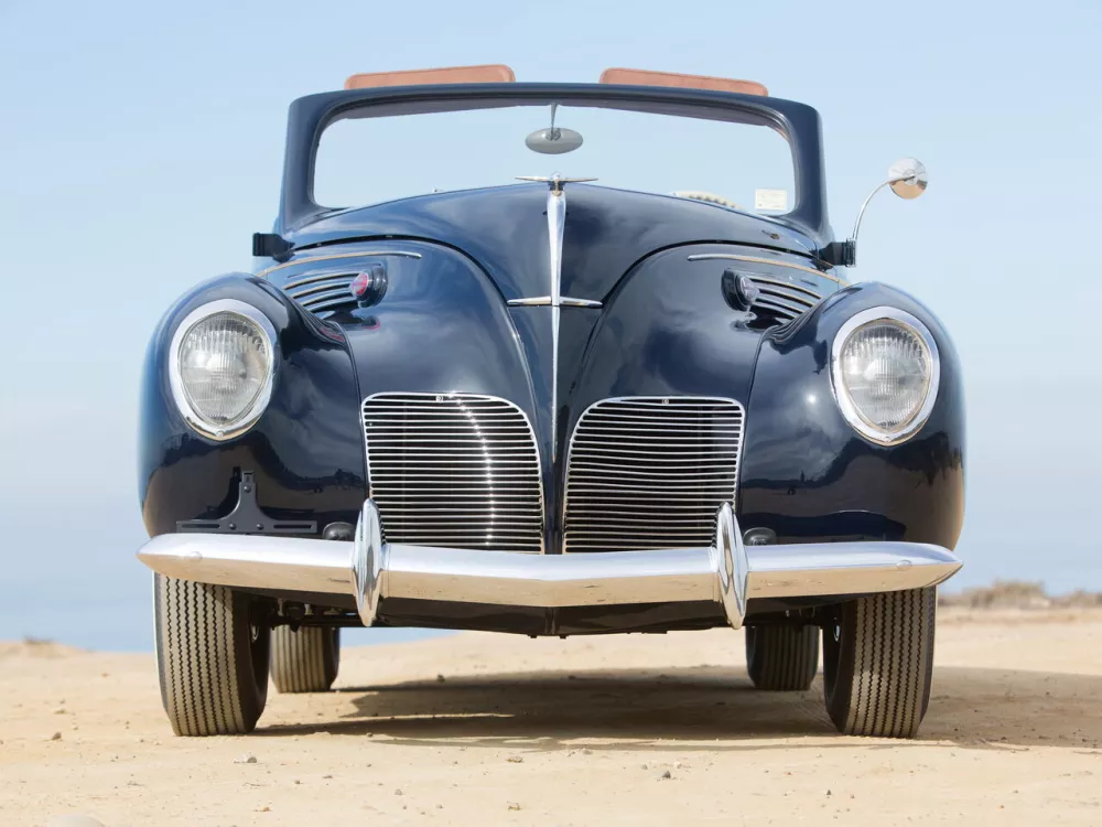 Автомобиль Lincoln Zephyr Кабриолет