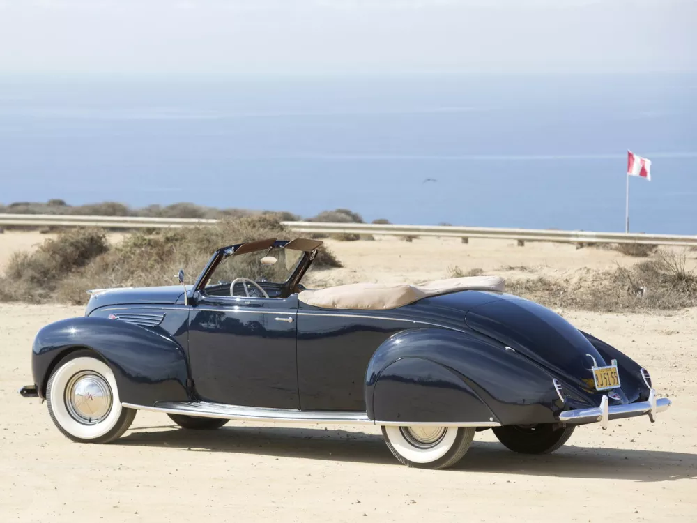 Автомобиль Lincoln Zephyr Кабриолет
