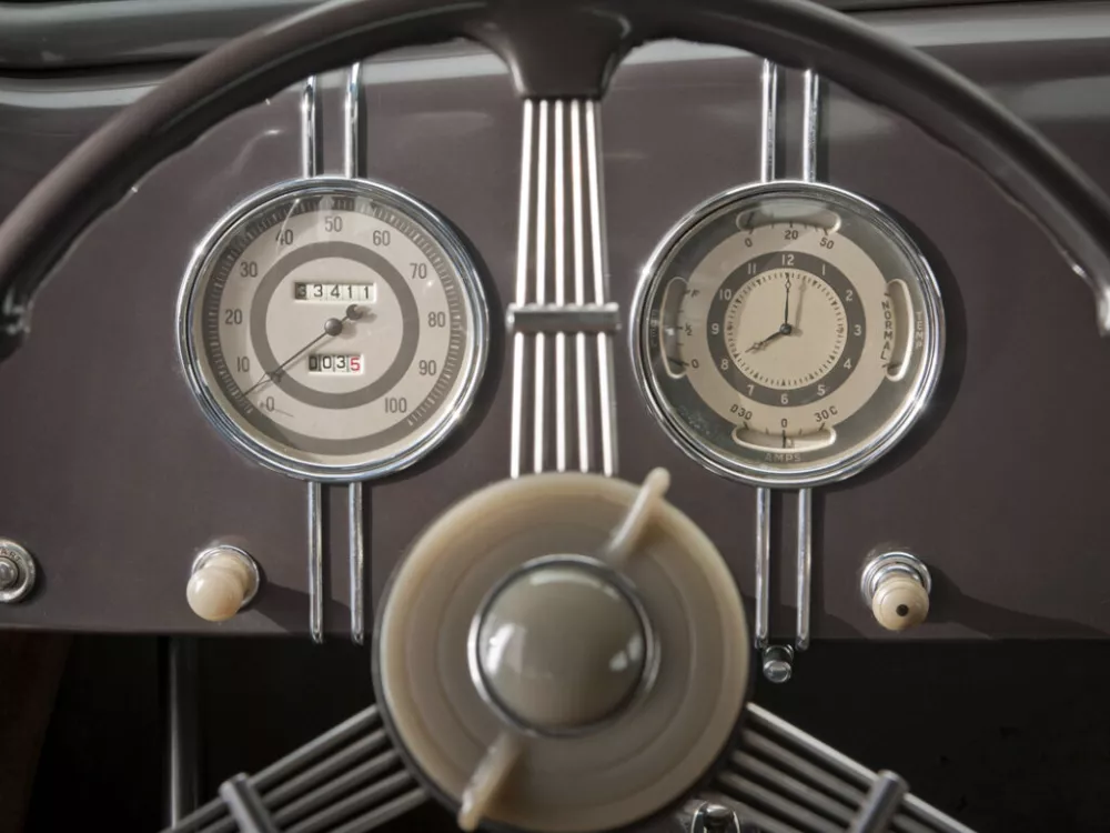Автомобиль Lincoln Zephyr Седан