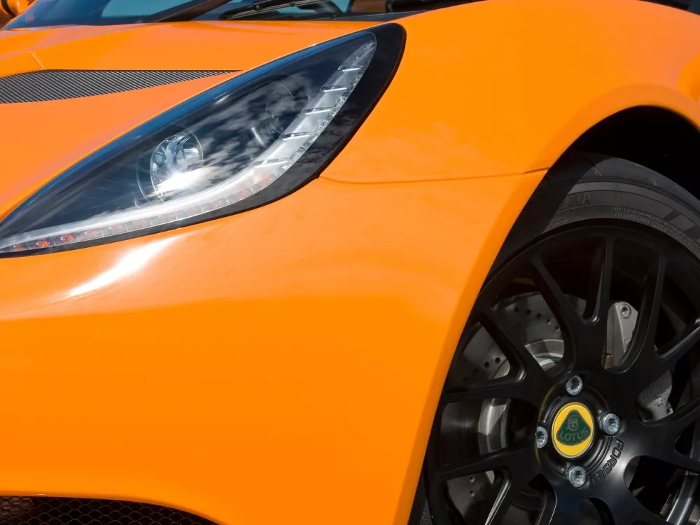Автомобиль Lotus Elise III Родстер