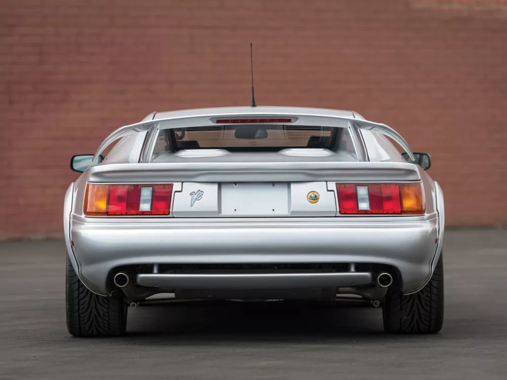 Автомобиль Lotus Esprit V Купе