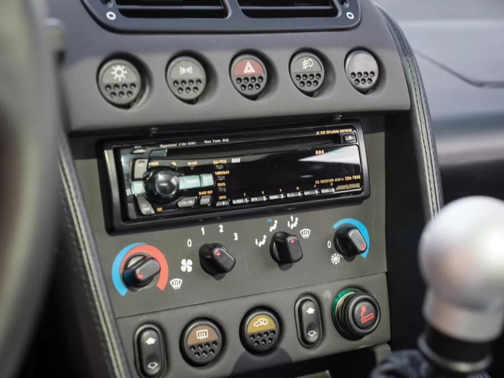 Автомобиль Lotus Esprit V Купе