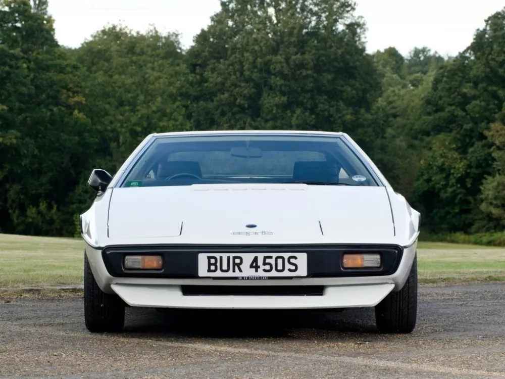 Автомобиль Lotus Esprit I Купе