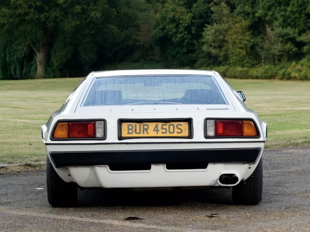 Автомобиль Lotus Esprit I Купе