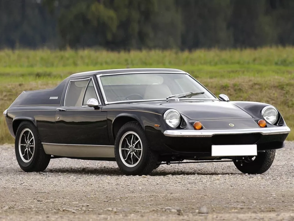Автомобиль Lotus Europa Купе