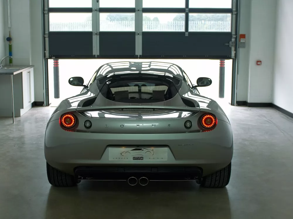 Автомобиль Lotus Evora Купе