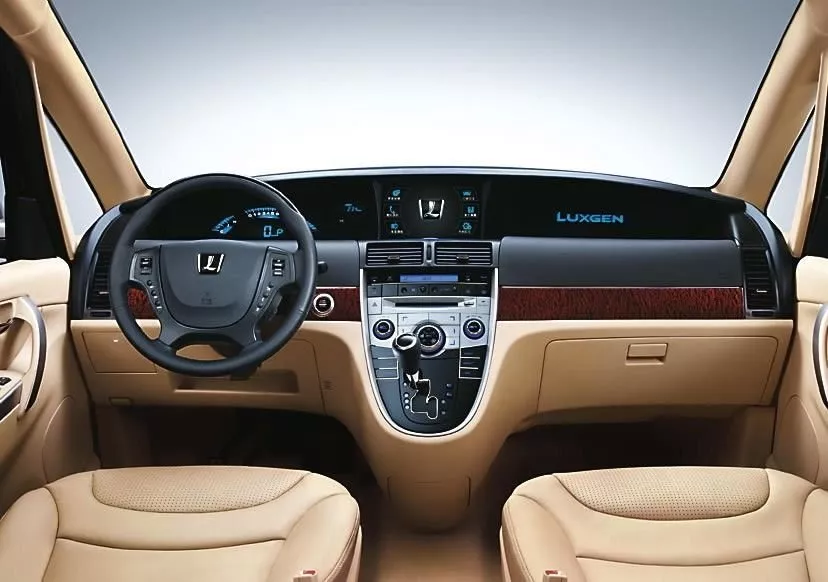 Автомобиль Luxgen Luxgen7 MPV Минивэн
