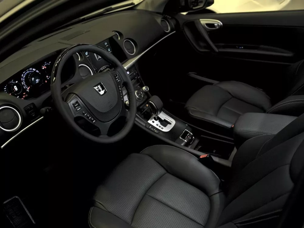Автомобиль Luxgen Luxgen7 SUV Внедорожник (5 дверей)