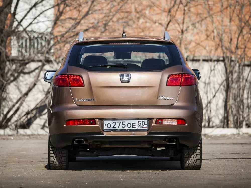 Автомобиль Luxgen Luxgen7 SUV Внедорожник (5 дверей)