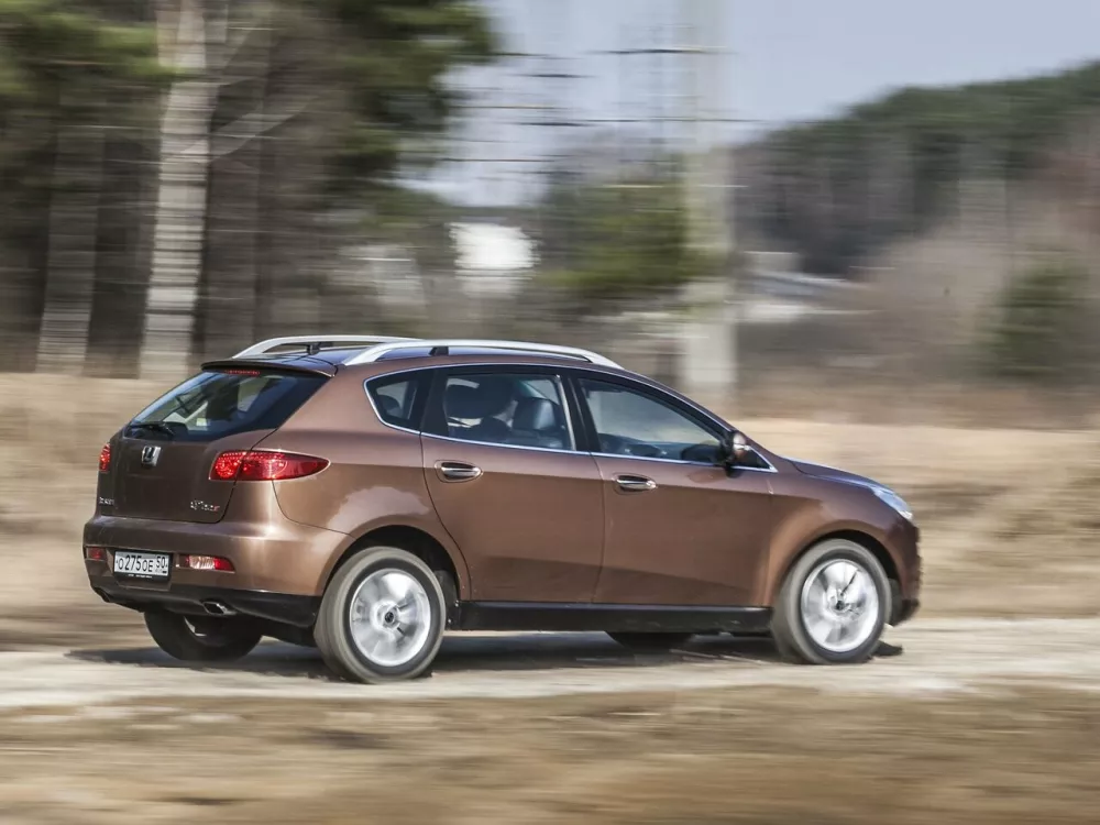 Автомобиль Luxgen Luxgen7 SUV Внедорожник (5 дверей)