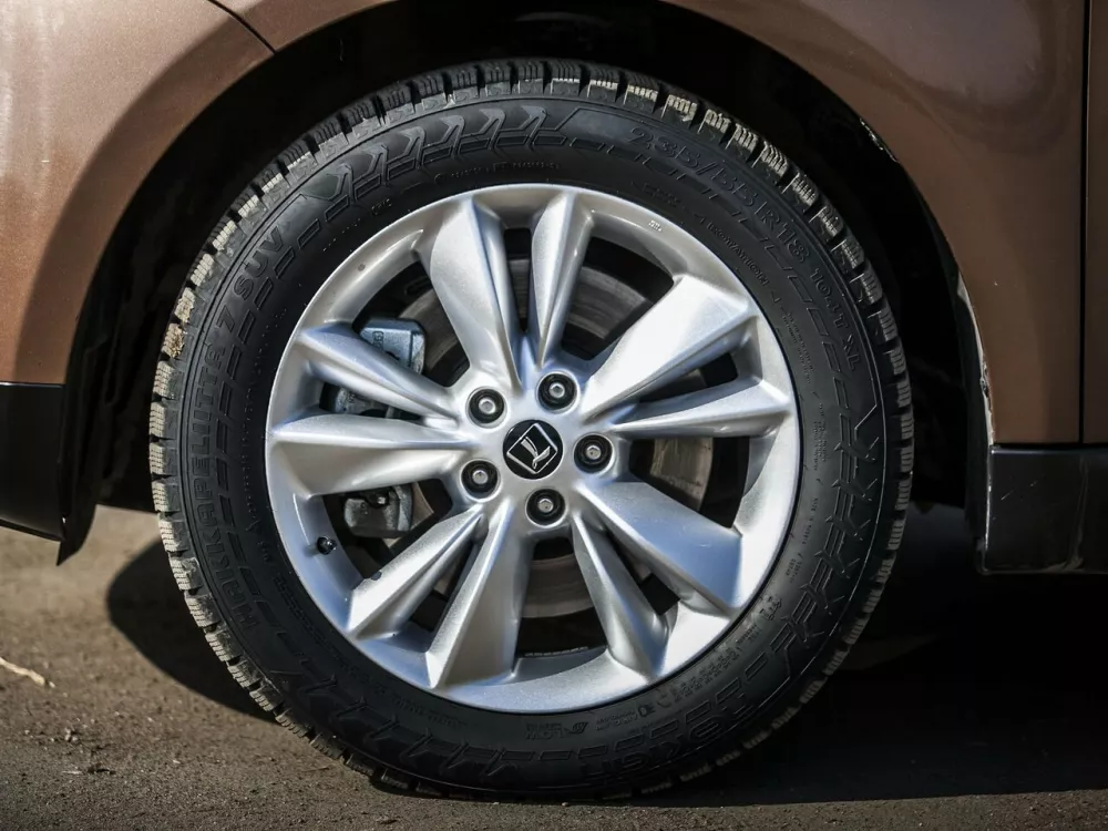 Автомобиль Luxgen Luxgen7 SUV Внедорожник (5 дверей)