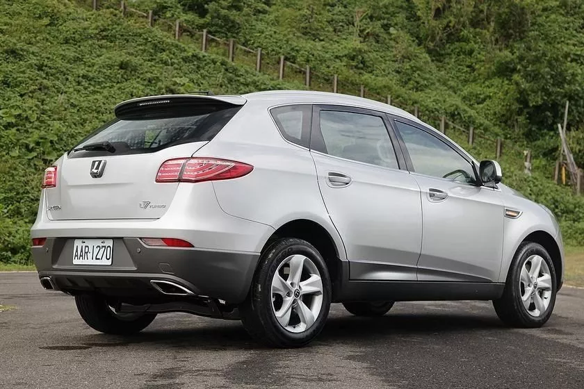 Автомобиль Luxgen U7 Turbo Внедорожник (5 дверей)