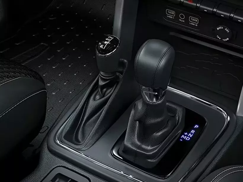 Автомобиль Mahindra Thar II Внедорожник открытый