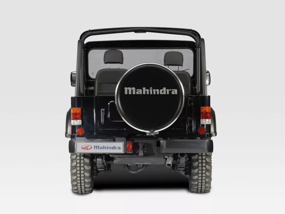 Автомобиль Mahindra Thar I Внедорожник открытый