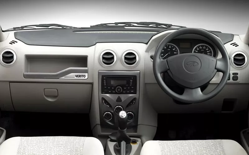 Автомобиль Mahindra Verito I Седан